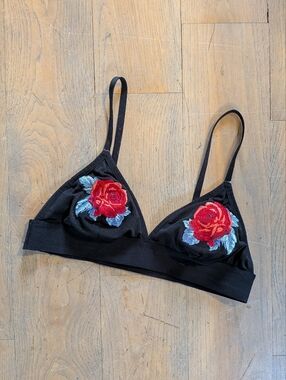 ✨5 For $25 Pink Mesh Rose Bralette